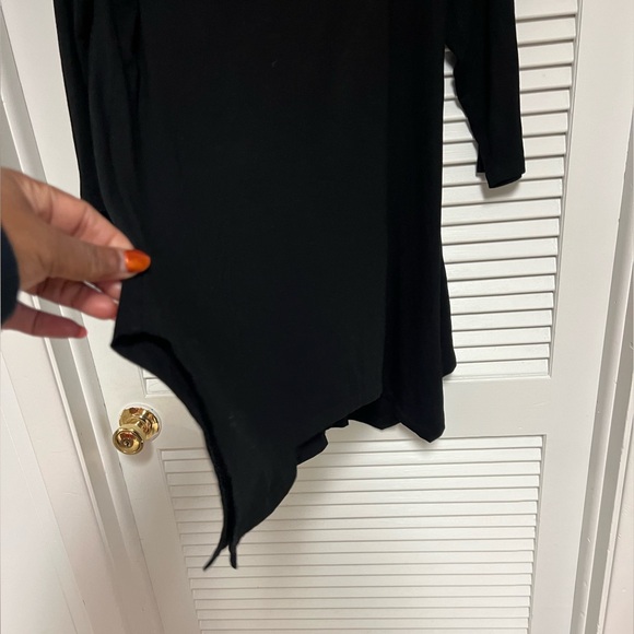 Alembika Top w/ handkerchief sides, 3/4 length sleeves, one collar neckline GUC! - Picture 9 of 14